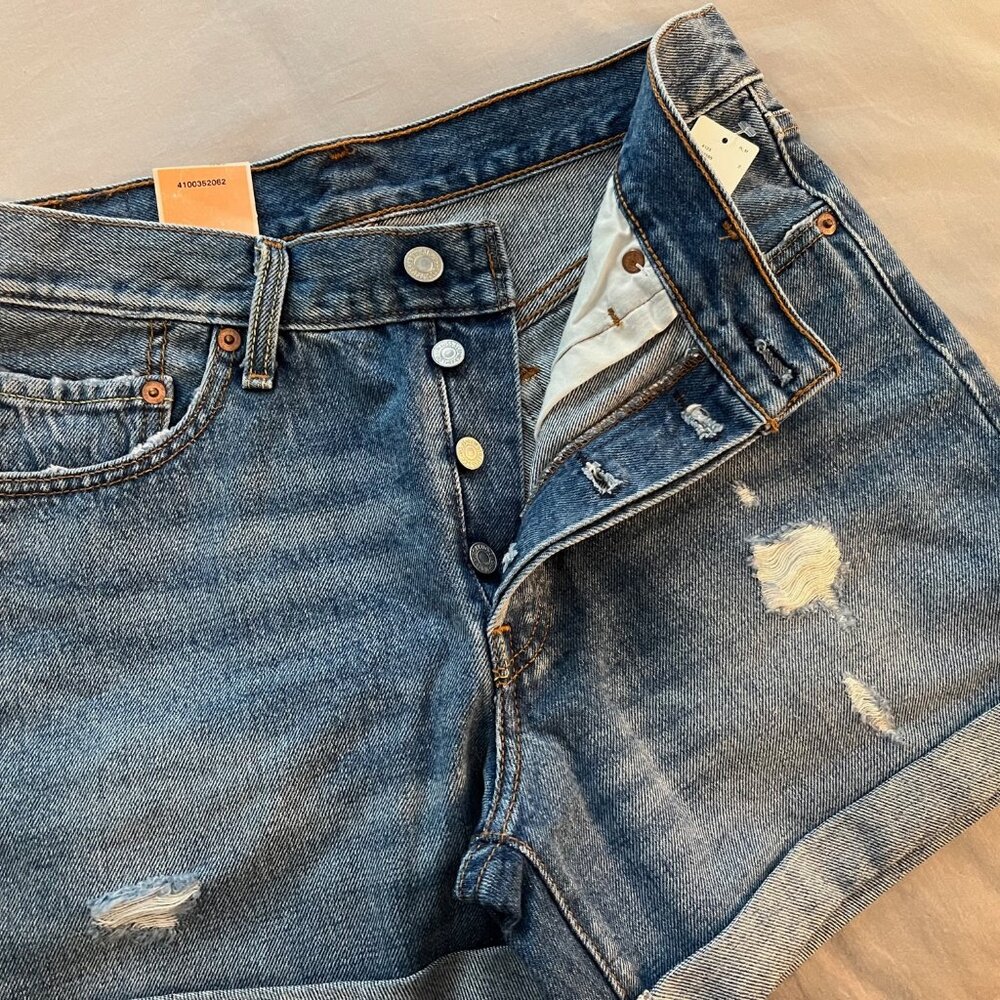 Levi's 501 Jean Shorts - Picture 8 of 8